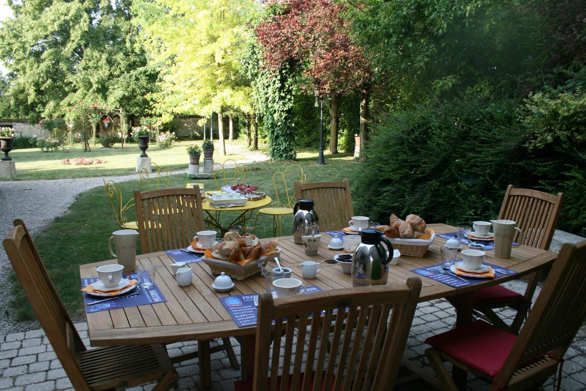 La Closerie Des Sacres Lavannes Bagian luar foto